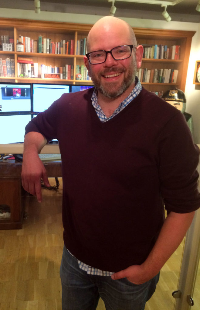 Photo of Geoff Mortstock in Terry Pratchett's office in Salisbury, England (GNU Terry Pratchett)